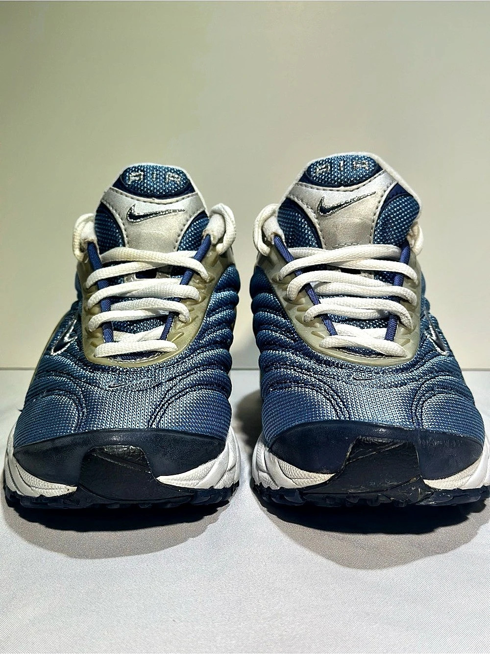 Vintage 2002 Nike Air Max - Women's 6.5